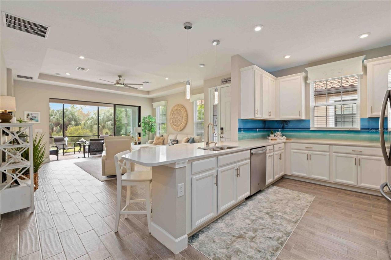 5335 Rushmere Court, Palmetto, FL 34221 Photo