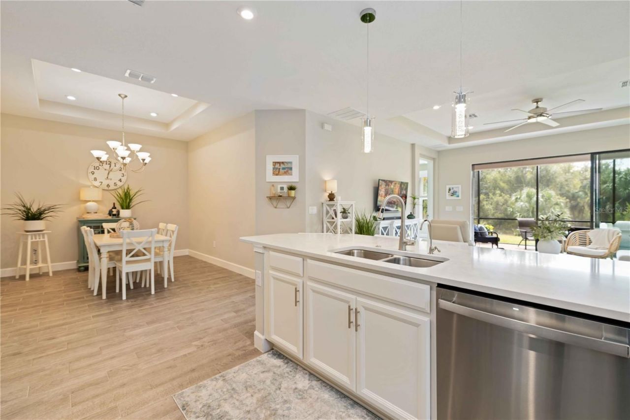 5335 Rushmere Court, Palmetto, FL 34221 Photo