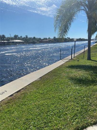 6489 Bay Club Drive Bay Club Drive Bay Club Drive, Unit 6489-4, Fort Lauderdale, FL 33308 Photo