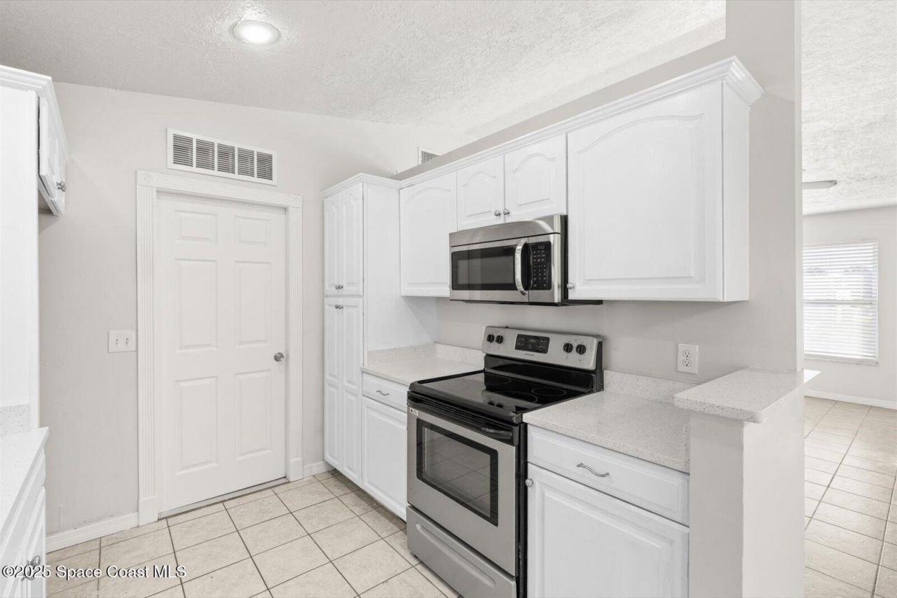 4468 SW Athena Drive, Port Saint Lucie, FL 34953 Photo