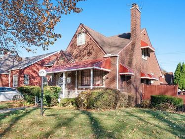 20400 PACKARD Street, Detroit, MI 48234