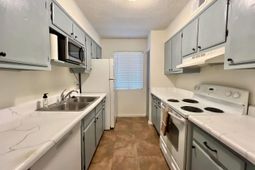 1208 Bush River Road photo 4