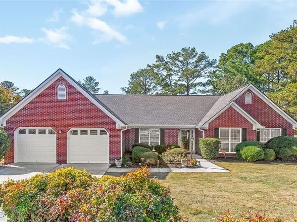 3395 Summit Place Drive, Loganville, GA 30052