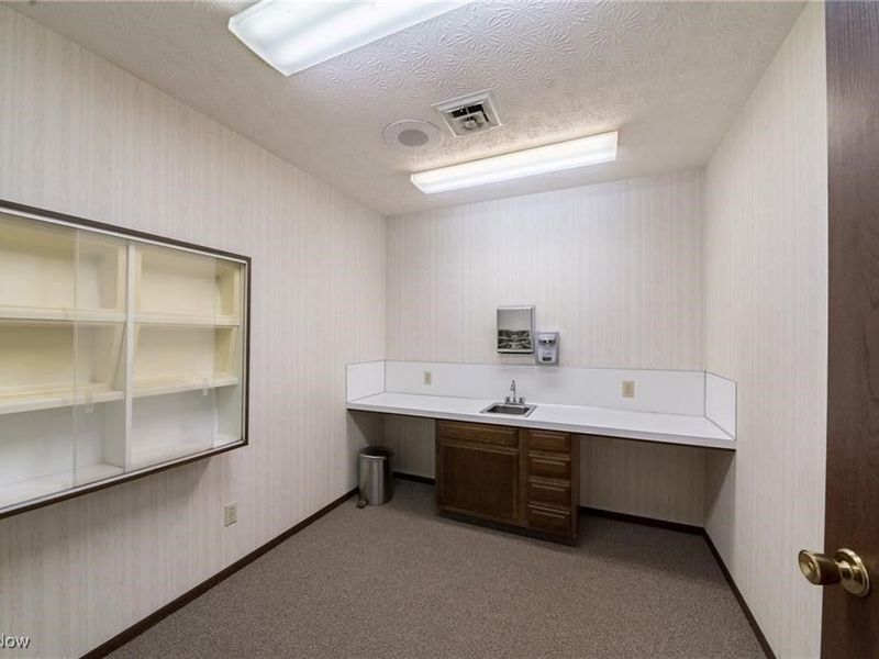 1420 W Main Street, Alliance, OH 44601 Photo 18