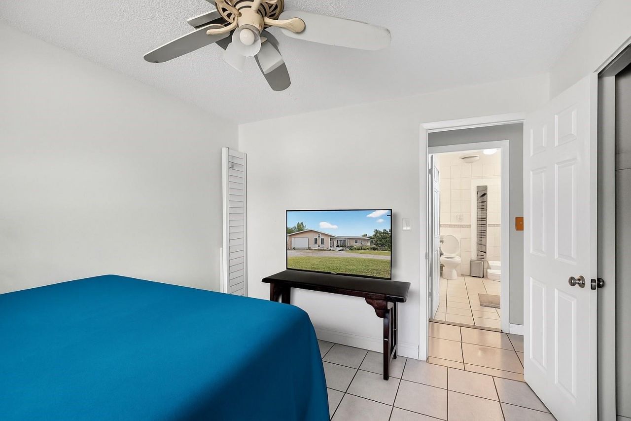 1910 SW 98th Terrace, Miramar, FL 33025 Photo