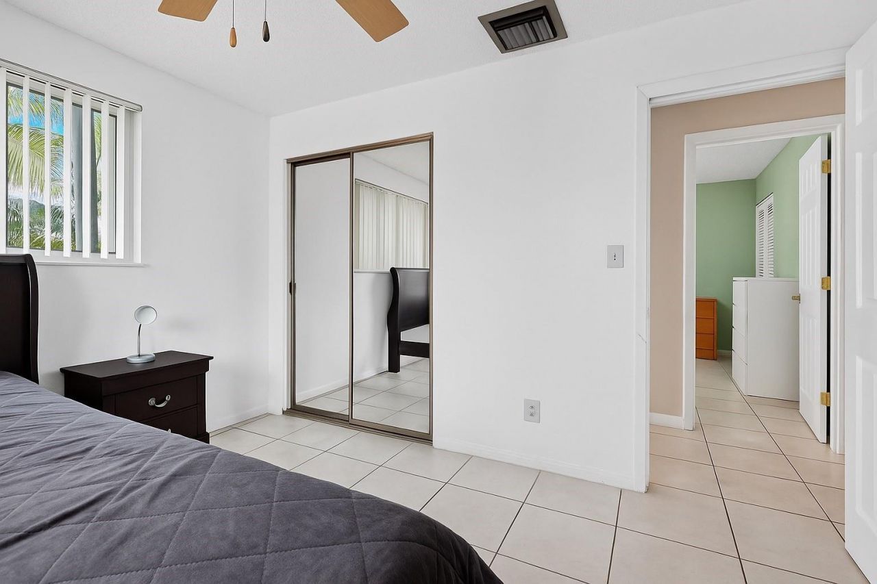 1910 SW 98th Terrace, Miramar, FL 33025 Photo