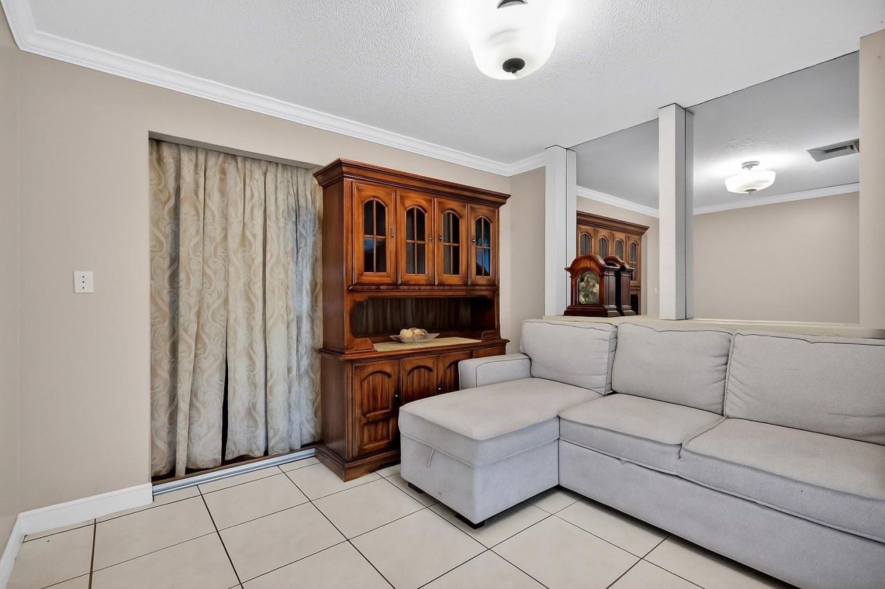 1910 SW 98th Terrace, Miramar, FL 33025 Photo