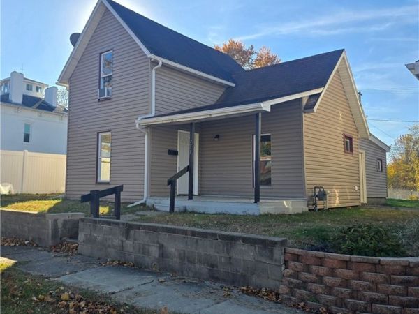 731 S 6th Street, Coshocton, OH 43812