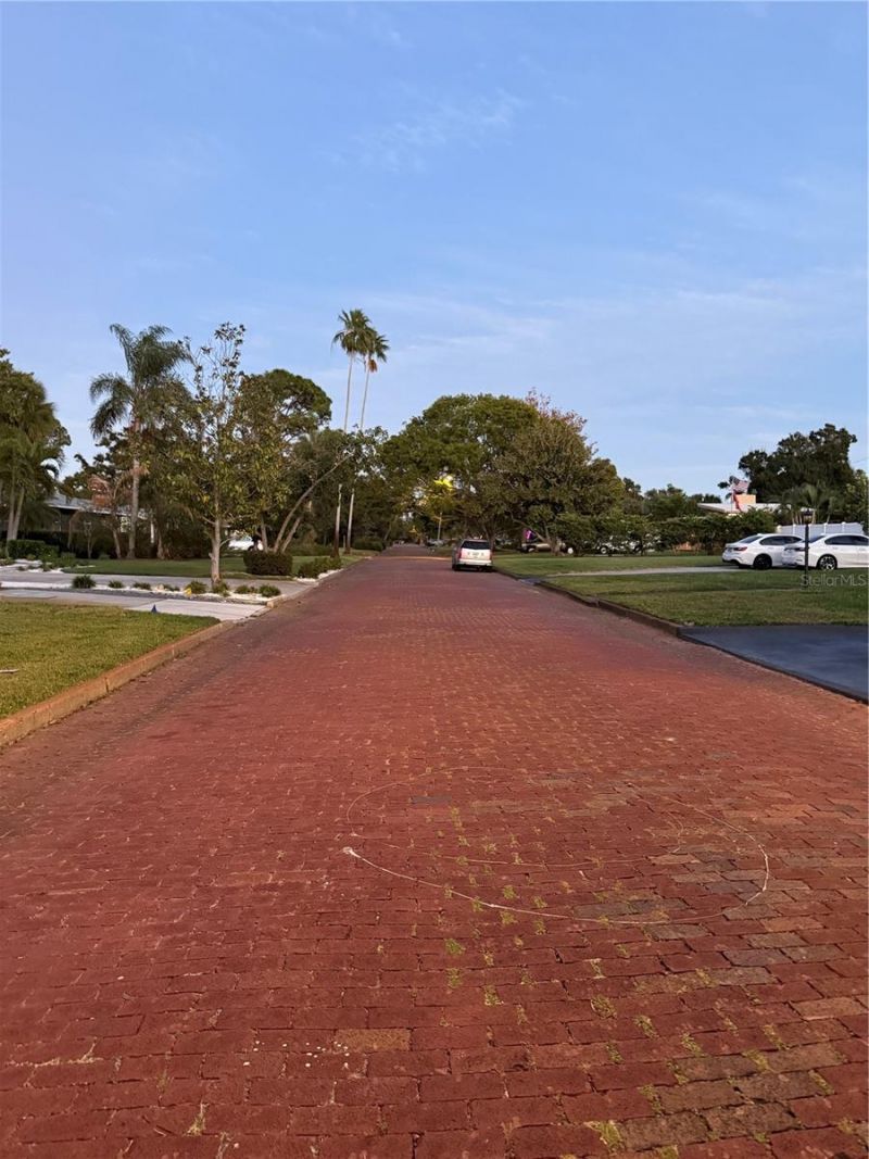 6221 6th Avenue N, Saint Petersburg, FL 33710 Photo