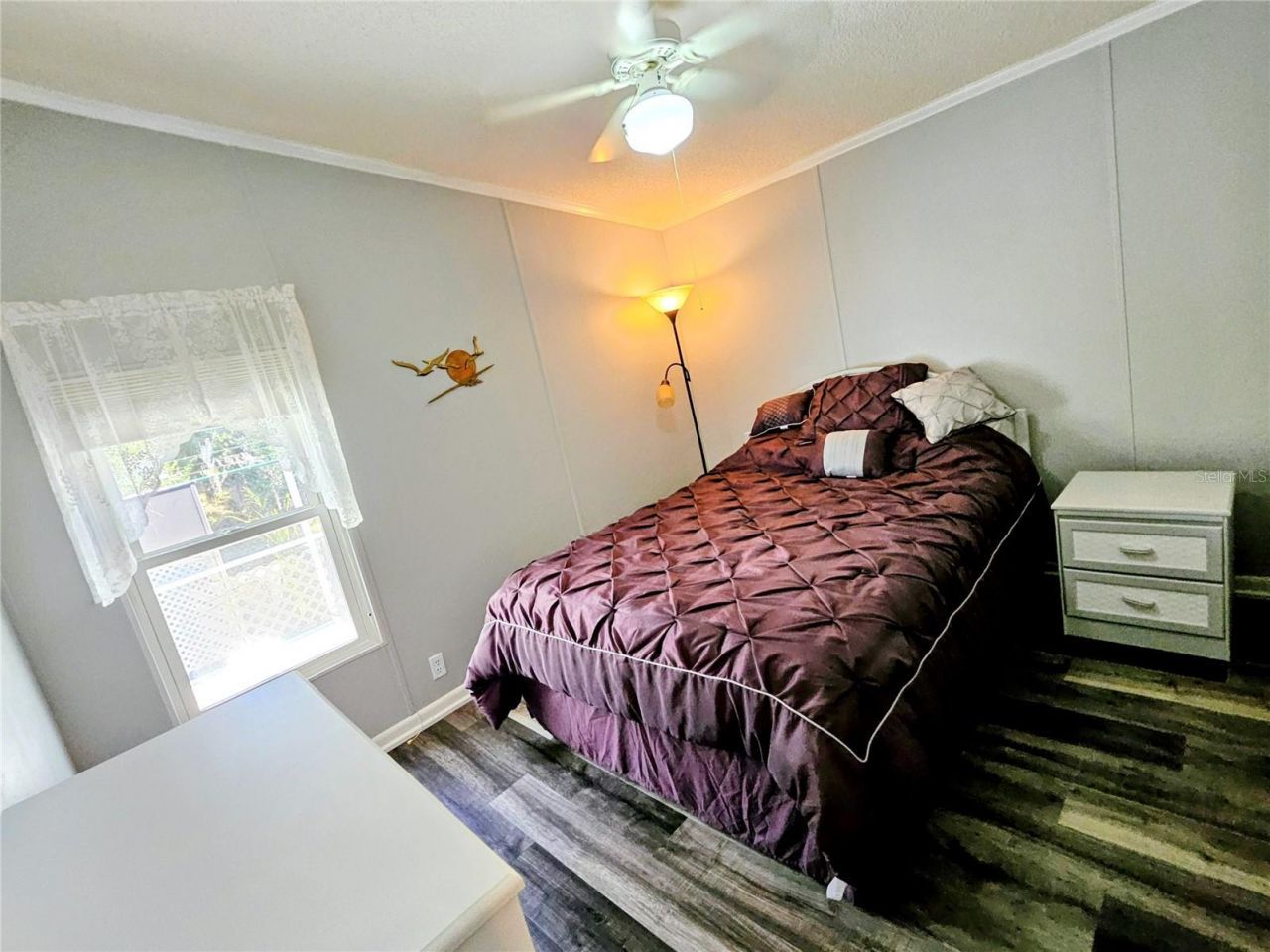 305 Oakwood Boulevard E, Sarasota, FL 34237 Photo