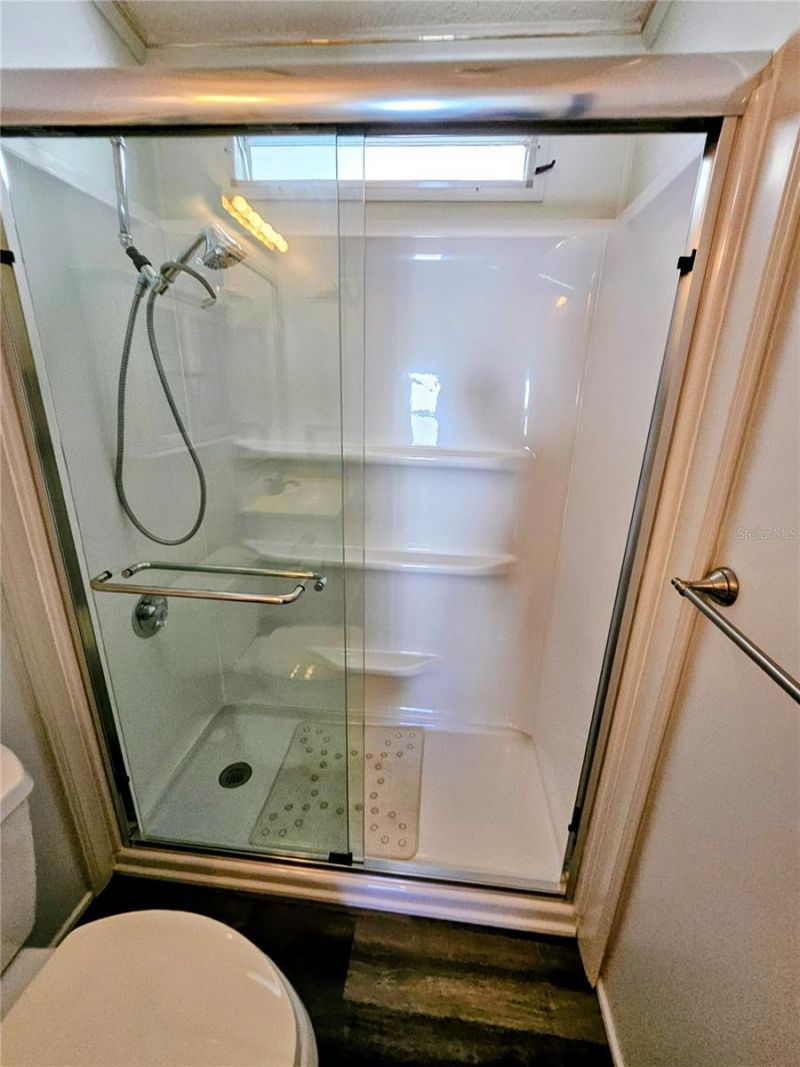 305 Oakwood Boulevard E, Sarasota, FL 34237 Photo