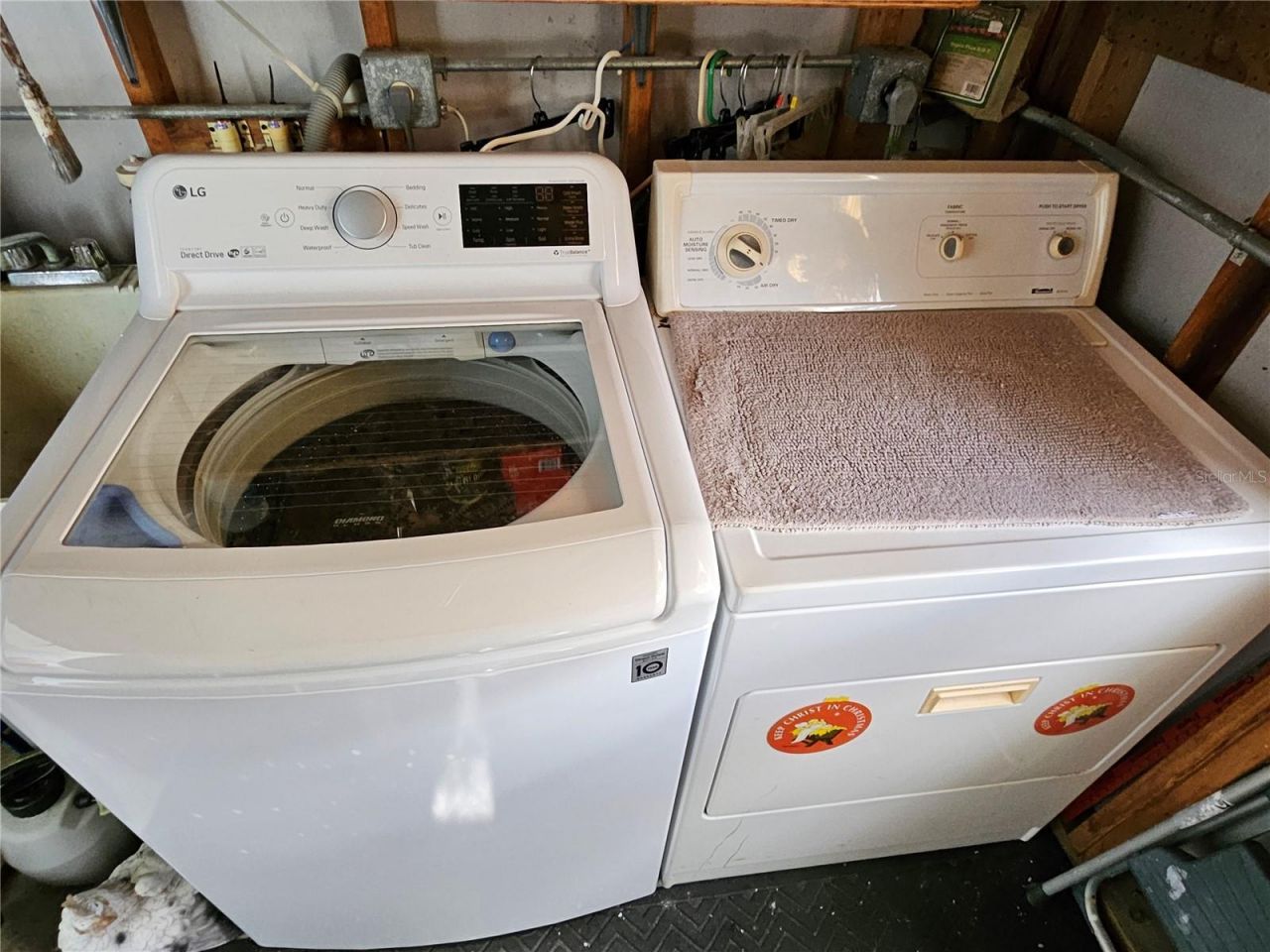 305 Oakwood Boulevard E, Sarasota, FL 34237 Photo