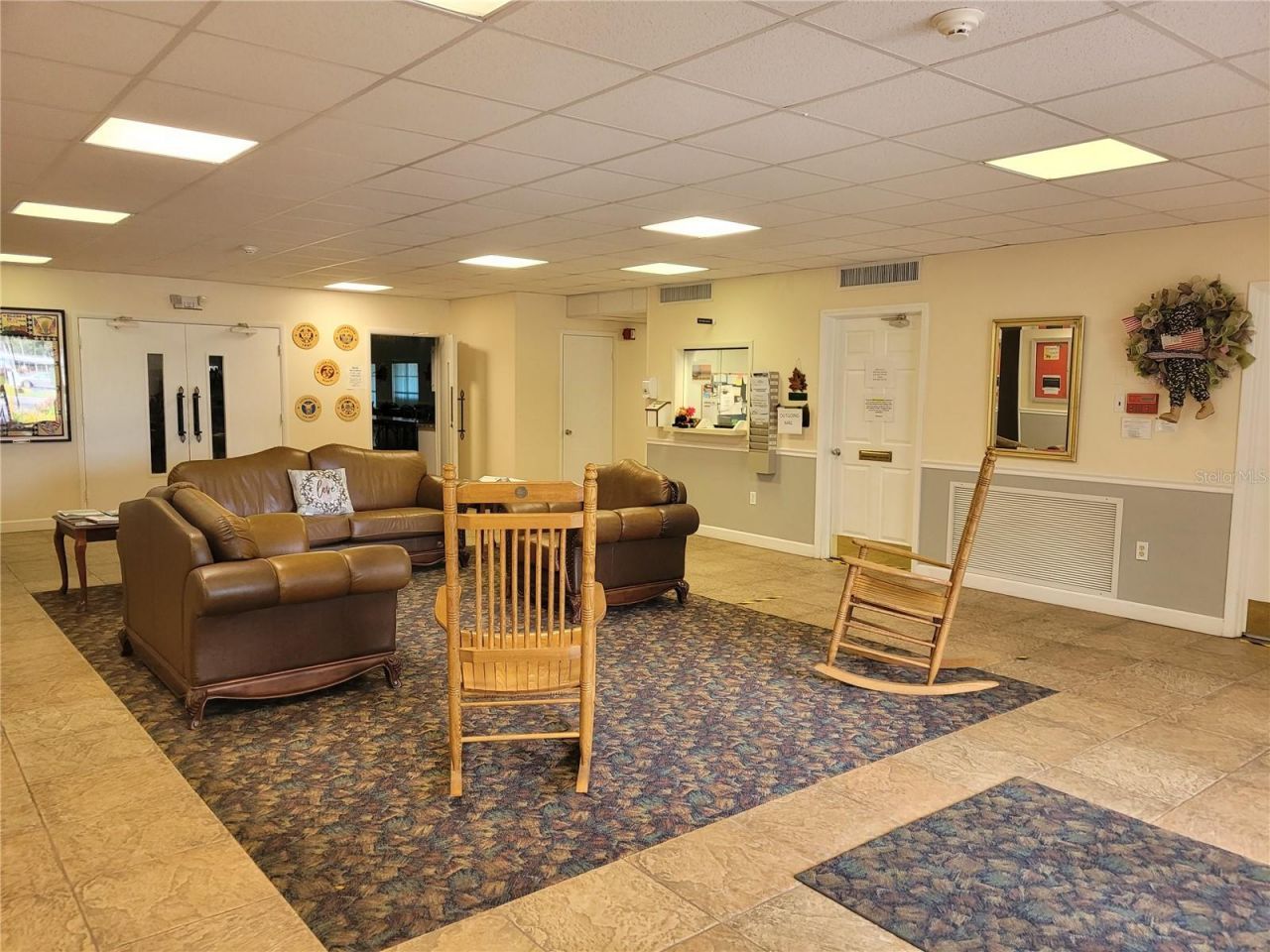 305 Oakwood Boulevard E, Sarasota, FL 34237 Photo