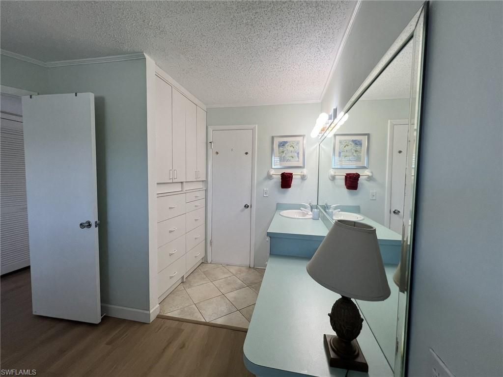 1250 Tennisplace Ct, Unit A33, Sanibel, FL 33957 Photo