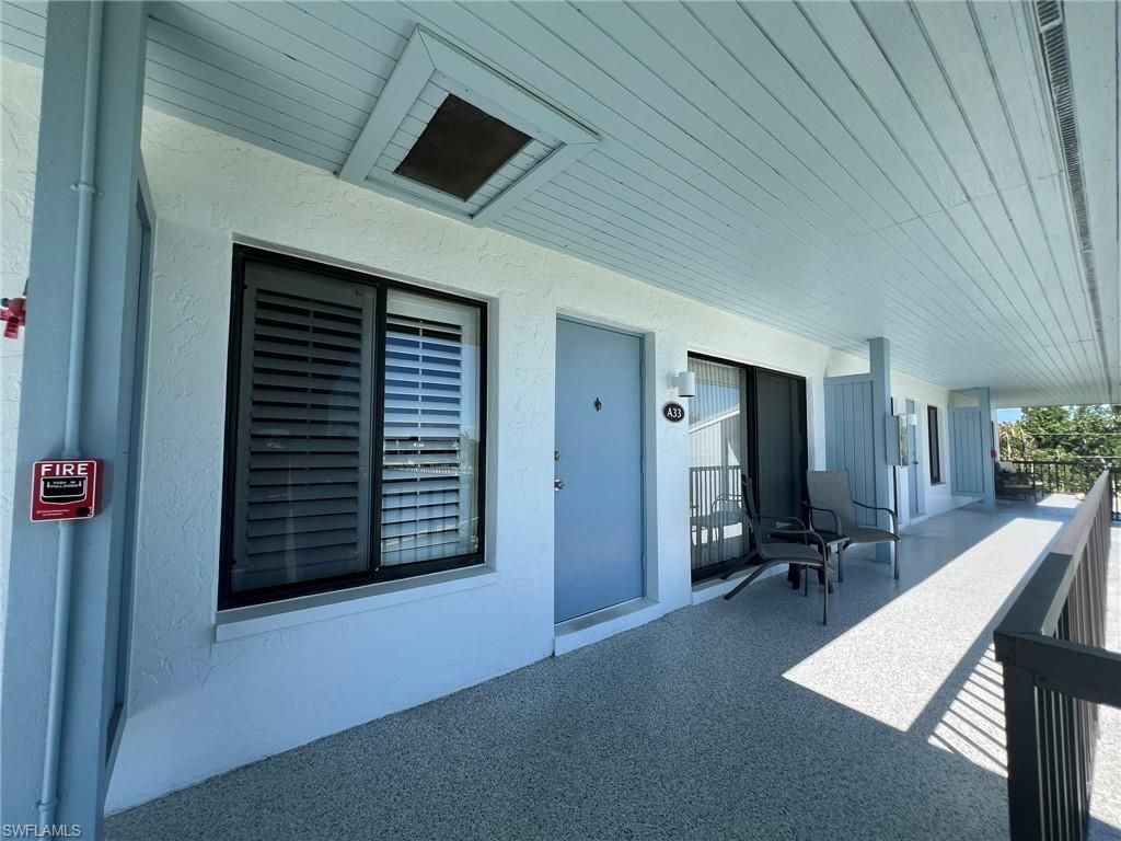 1250 Tennisplace Ct, Unit A33, Sanibel, FL 33957 Photo