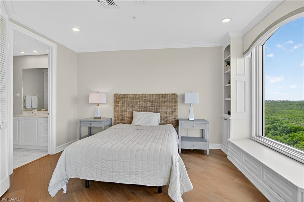 4811 Island Pond Ct, Unit 604, Bonita Springs, FL 34134 Photo