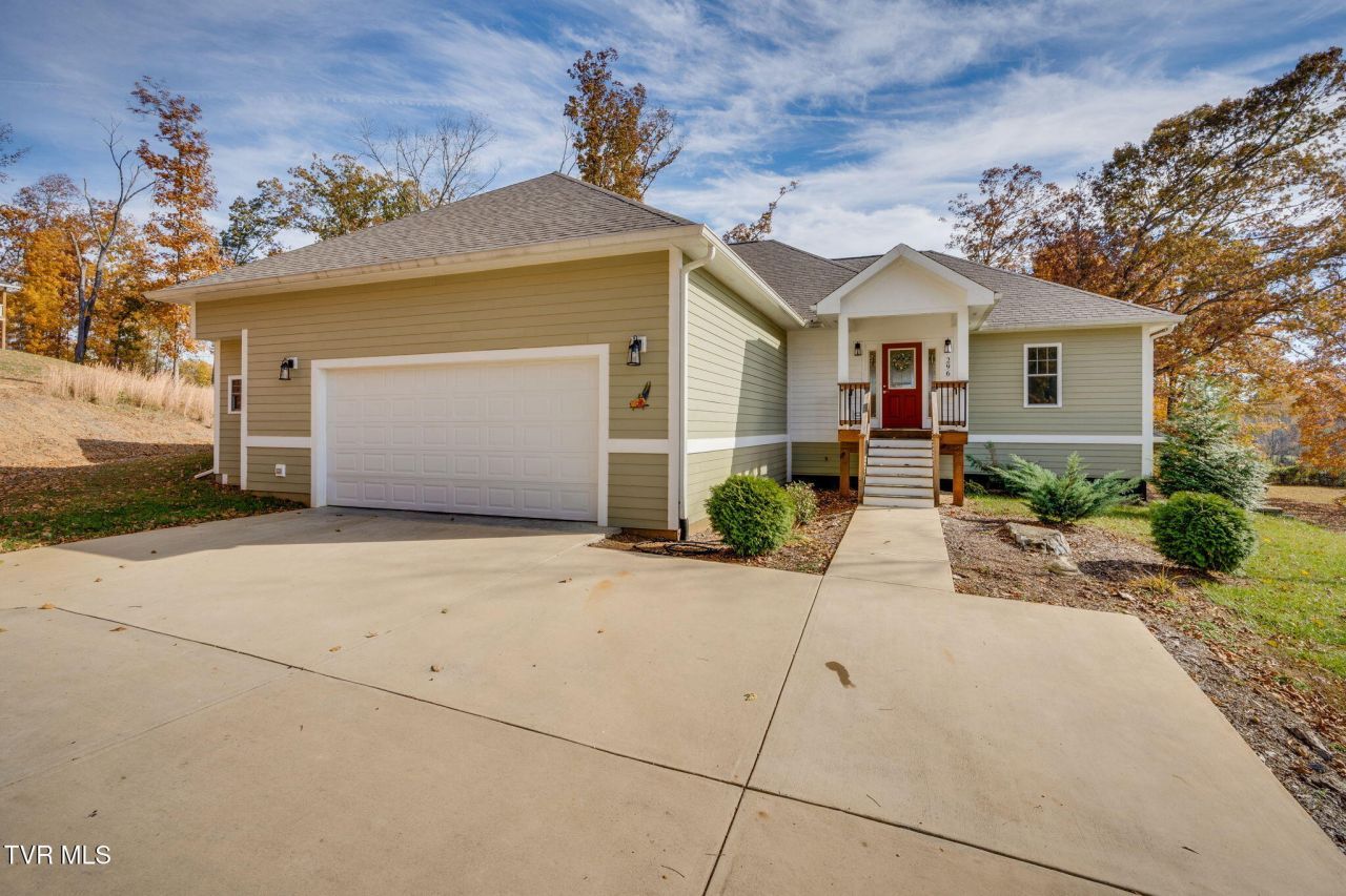 296 Allenwood Drive, Surgoinsville, TN 37873 Main Photo