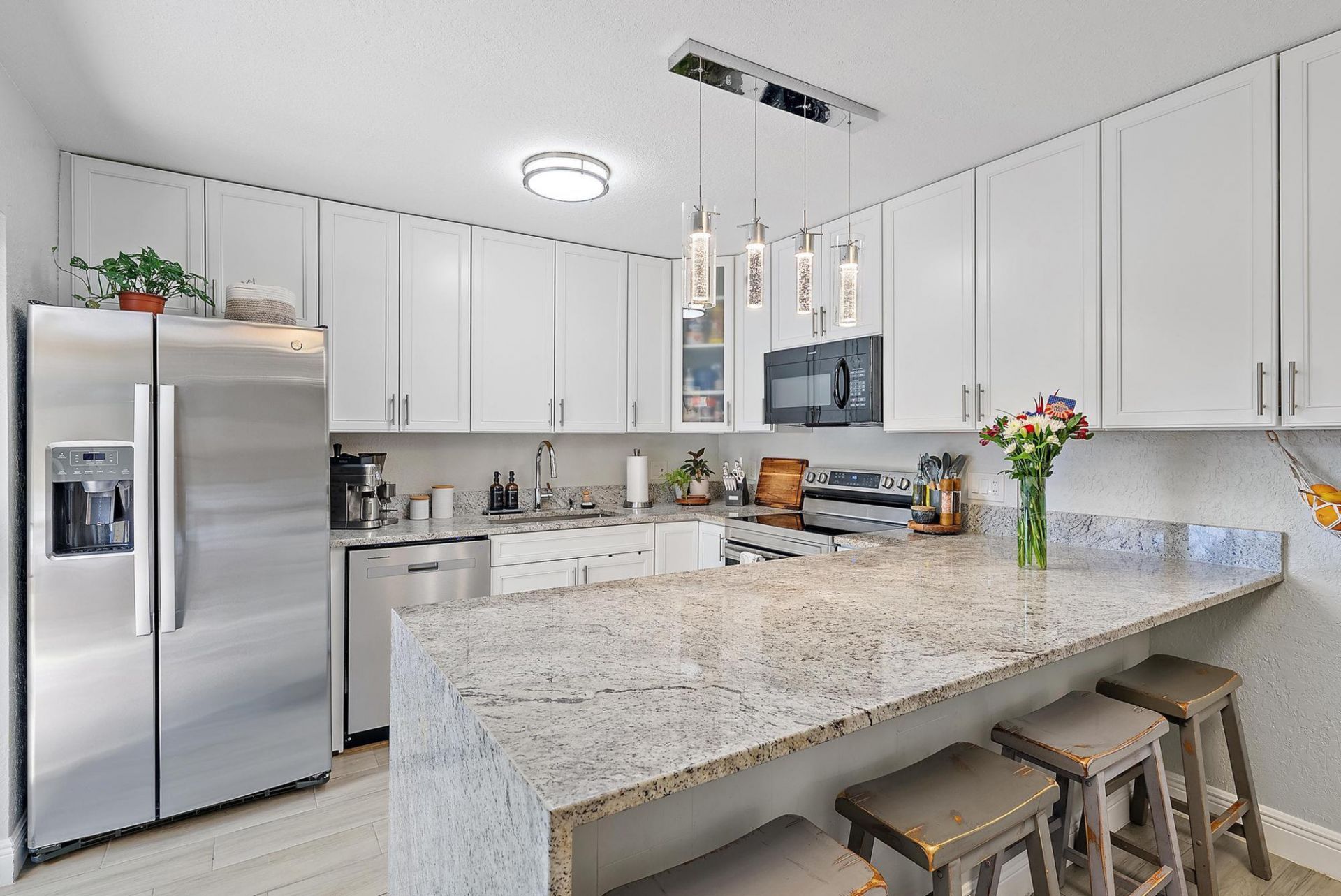 226 Lake Arbor Drive, Palm Springs, FL 33461 Main Photo