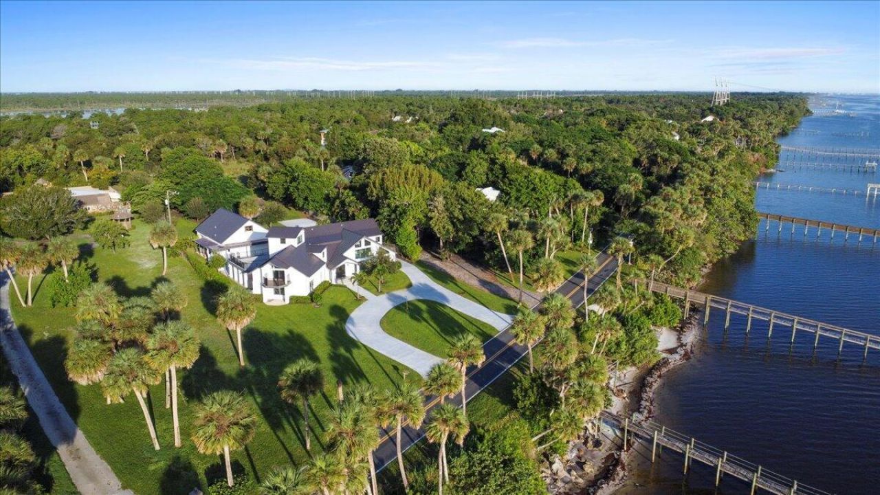 8111 S Indian River Drive, Fort Pierce, FL 34982 Photo