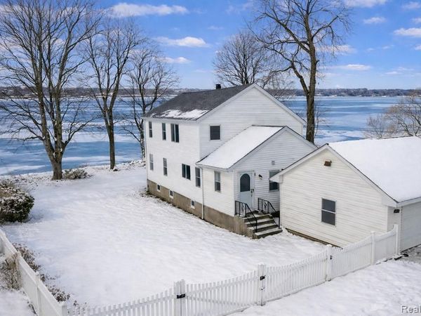 4333 Hunters Drive, Highland Twp, MI 48356