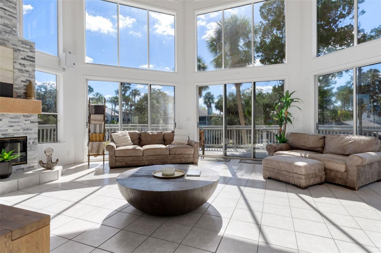 5272 Tropical Point, Weeki Wachee, FL 34607 Photo