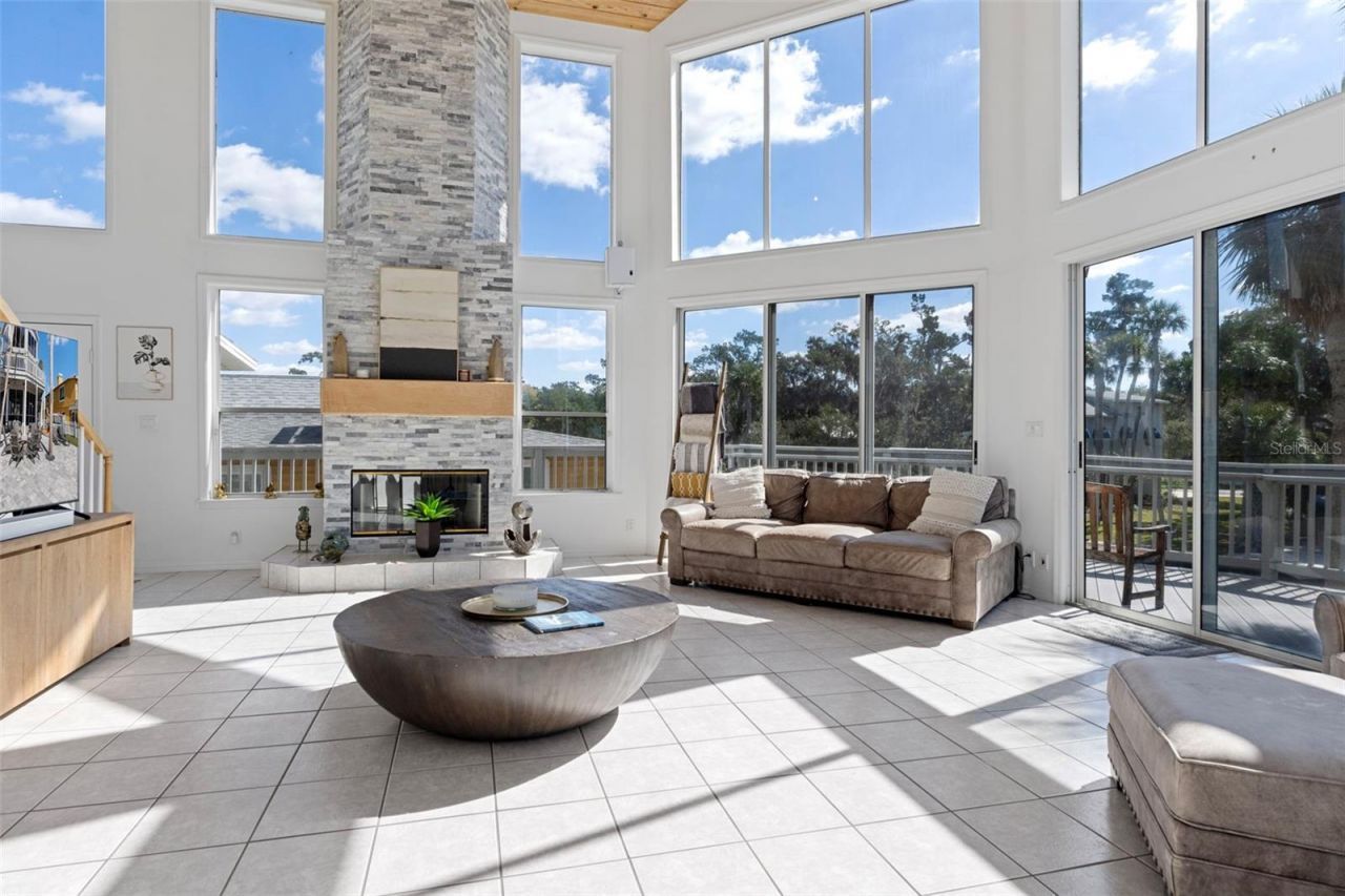 5272 Tropical Point, Weeki Wachee, FL 34607 Photo