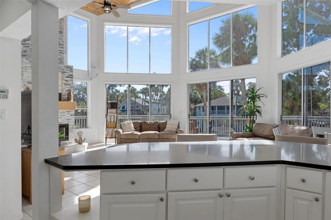 5272 Tropical Point, Weeki Wachee, FL 34607 Photo