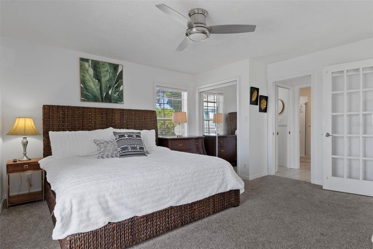 5272 Tropical Point, Weeki Wachee, FL 34607 Photo