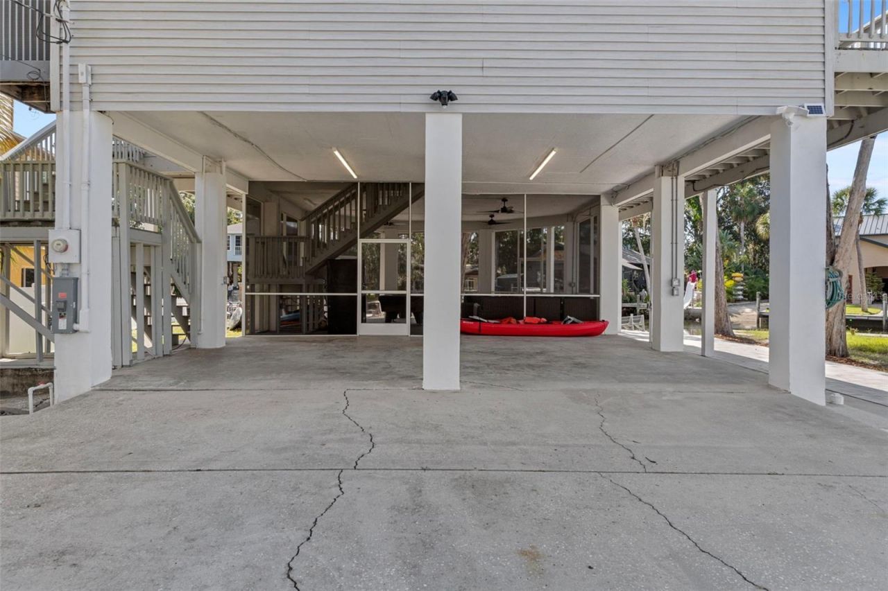 5272 Tropical Point, Weeki Wachee, FL 34607 Photo