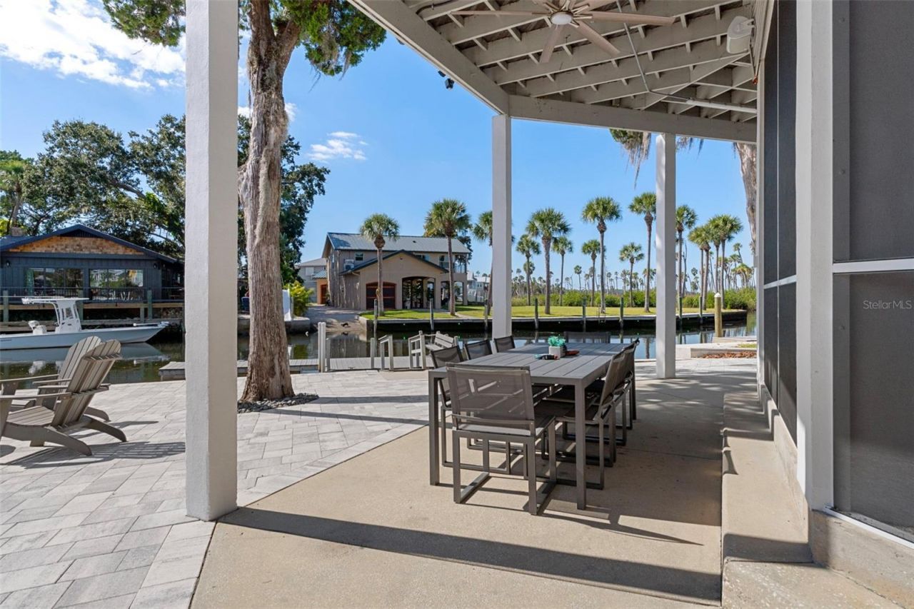 5272 Tropical Point, Weeki Wachee, FL 34607 Photo