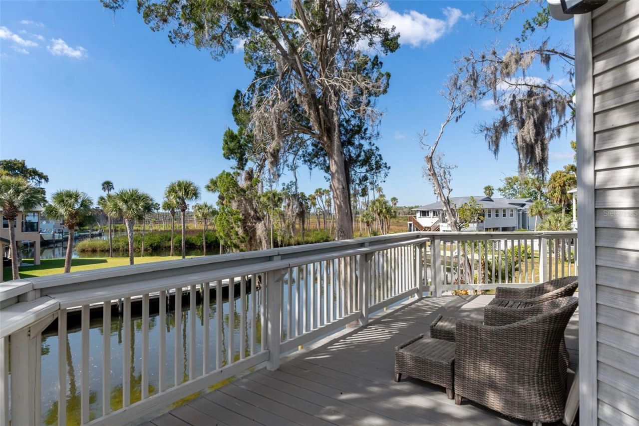 5272 Tropical Point, Weeki Wachee, FL 34607 Photo