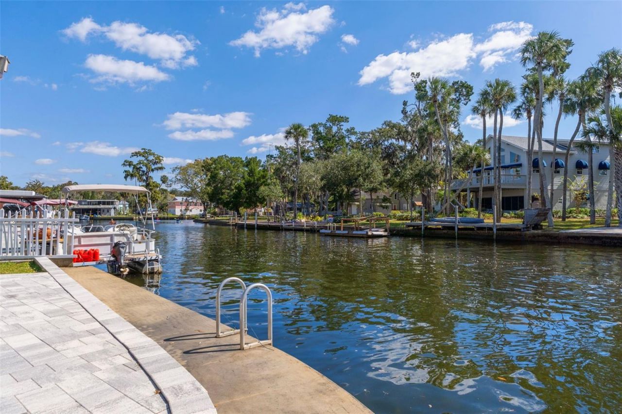 5272 Tropical Point, Weeki Wachee, FL 34607 Photo