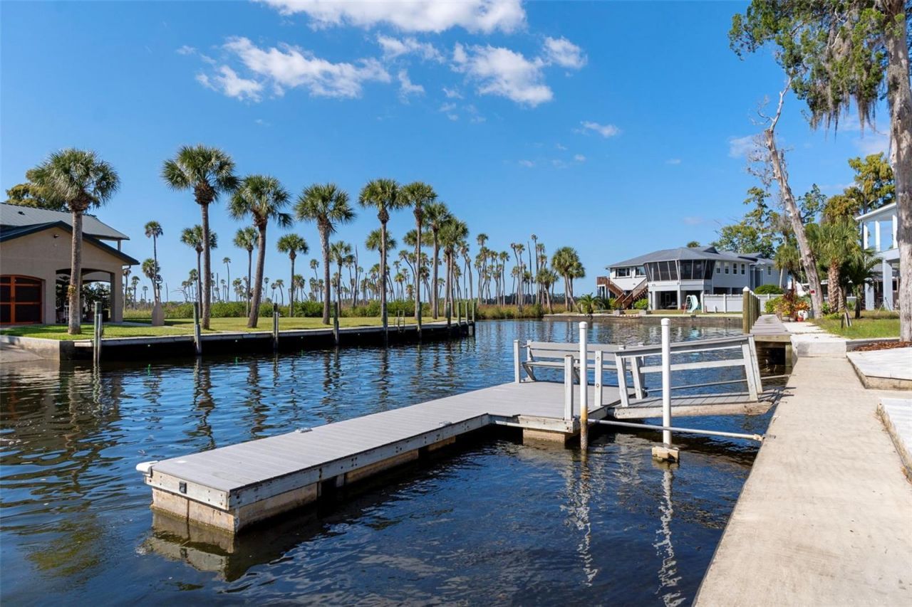 5272 Tropical Point, Weeki Wachee, FL 34607 Photo