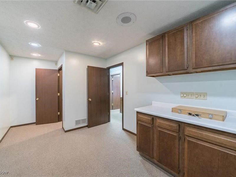 1420 W Main Street, Alliance, OH 44601 Photo 4