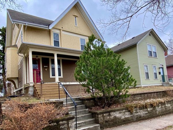 702 4th Street E, Saint Paul, MN 55106