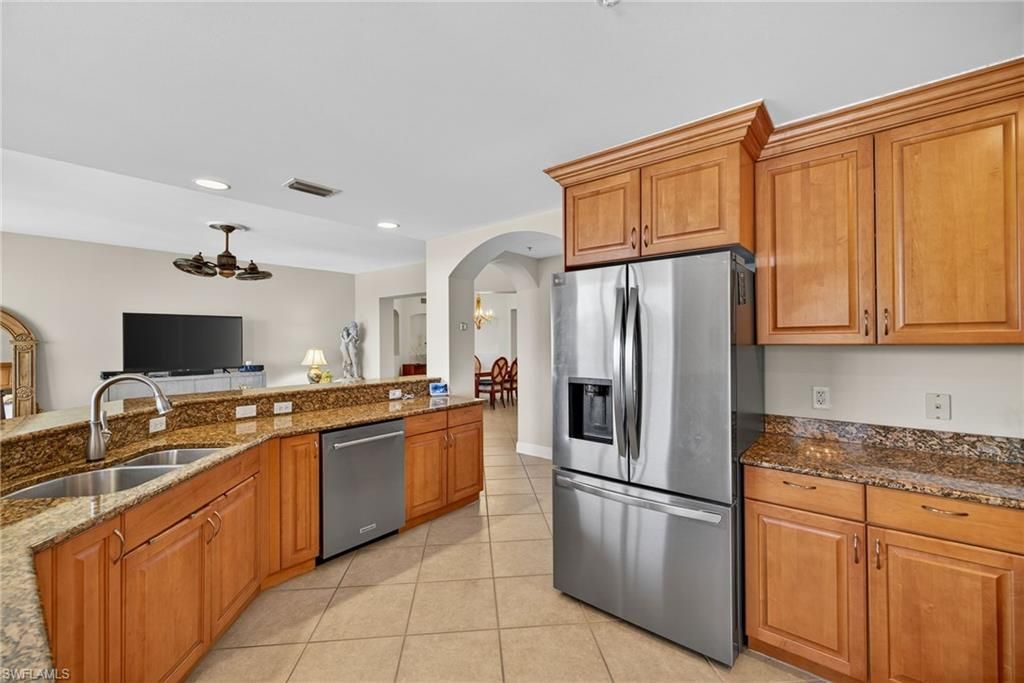 6081 Silver King Blvd, Unit 202, Cape Coral, FL 33914 Photo