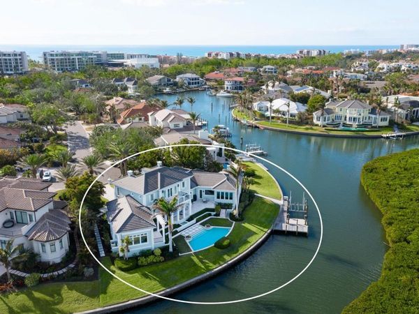 560 HARBOR POINT ROAD, LONGBOAT KEY, FL 34228