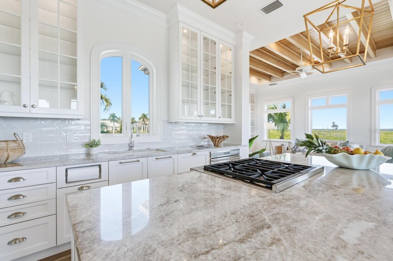 560 Harbor Point Road, Longboat Key, FL 34228 Photo