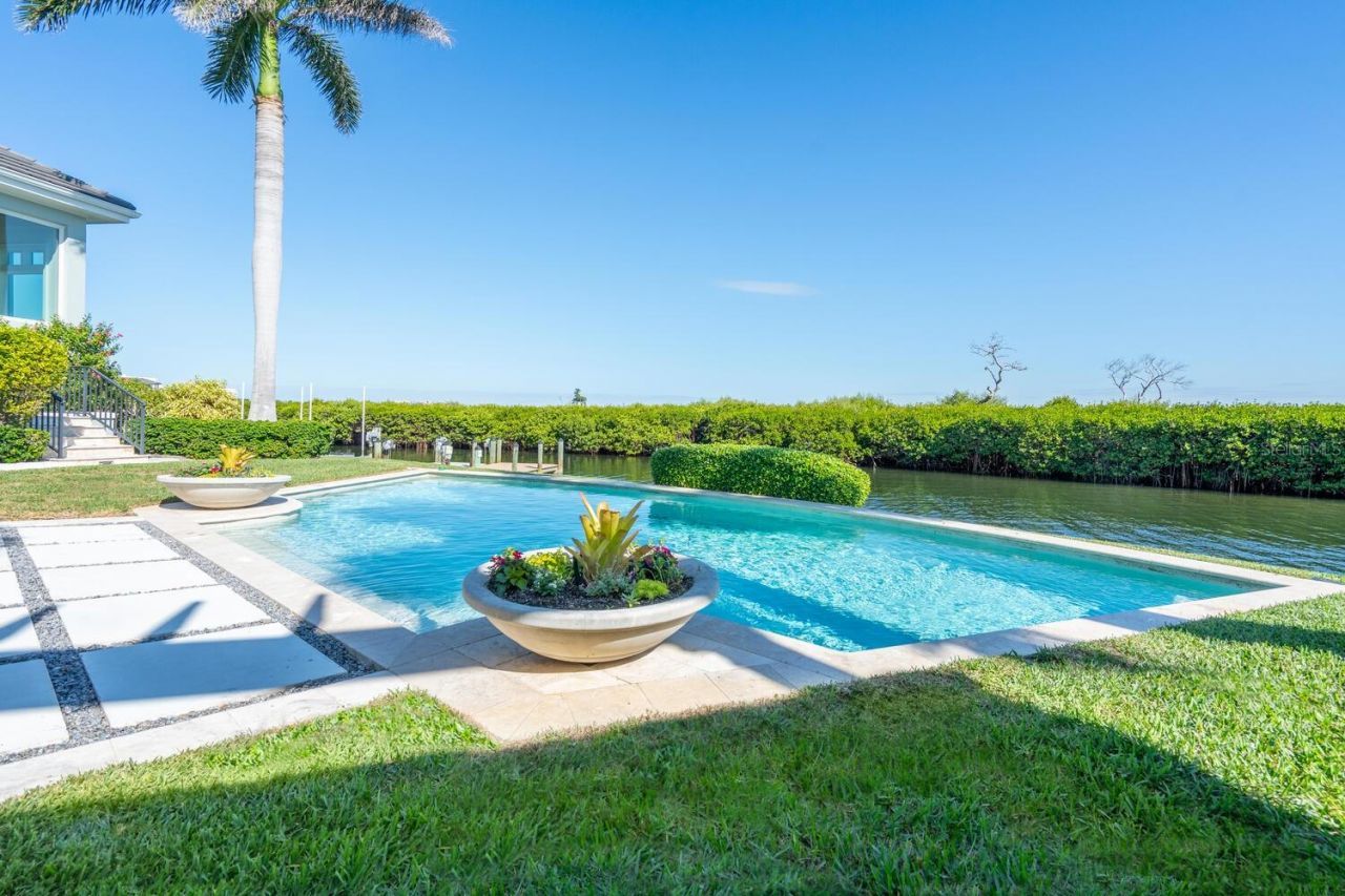 560 Harbor Point Road, Longboat Key, FL 34228 Photo