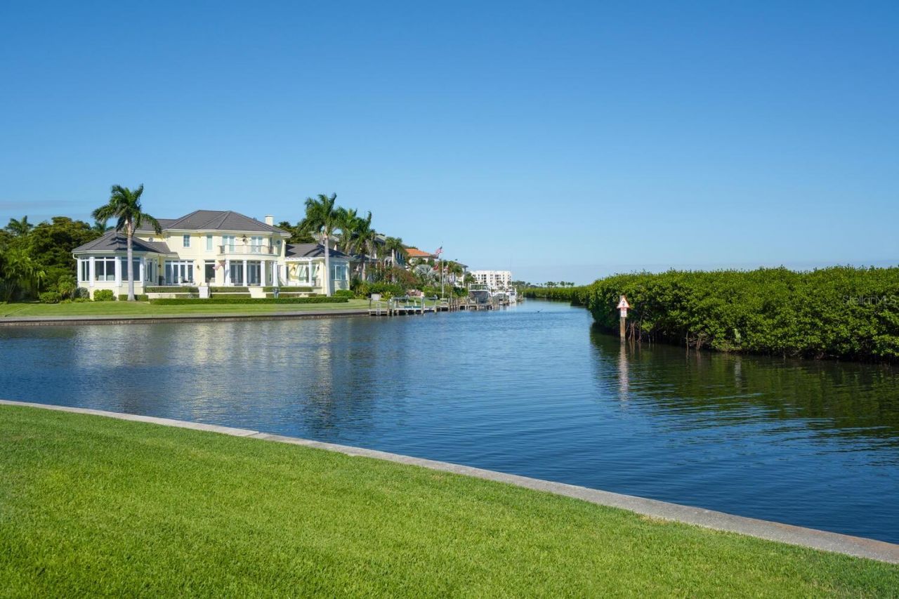 560 Harbor Point Road, Longboat Key, FL 34228 Photo