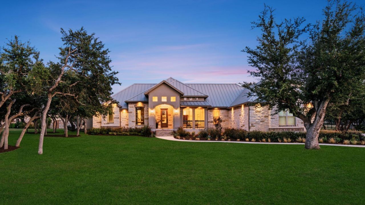 967 Belle Oaks Blvd Blvd, Bulverde, TX 78163 Main Photo