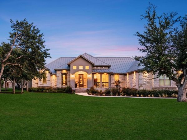 967 Belle Oaks Blvd BLVD, Bulverde, TX 78163