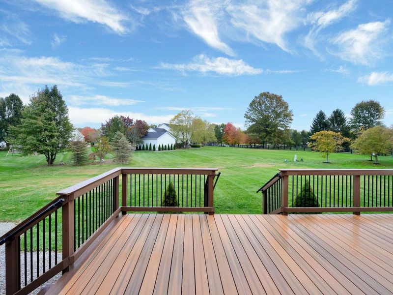 1060 Challis Springs Drive, New Albany, OH 43054 Photo 3