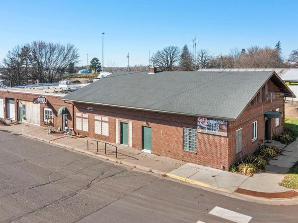 205 2nd Street SW, Braham, MN 55006