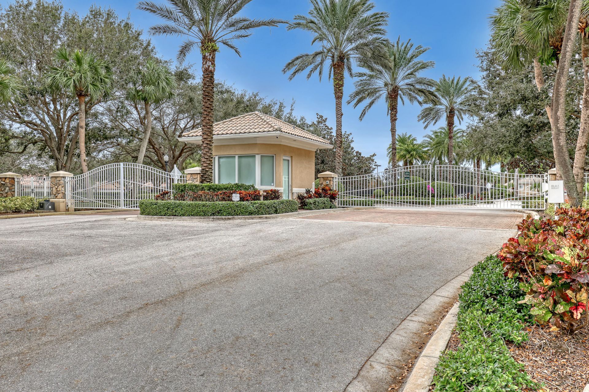 5011 Magnolia Bay Circle, Palm Beach Gardens, FL 33418 Photo