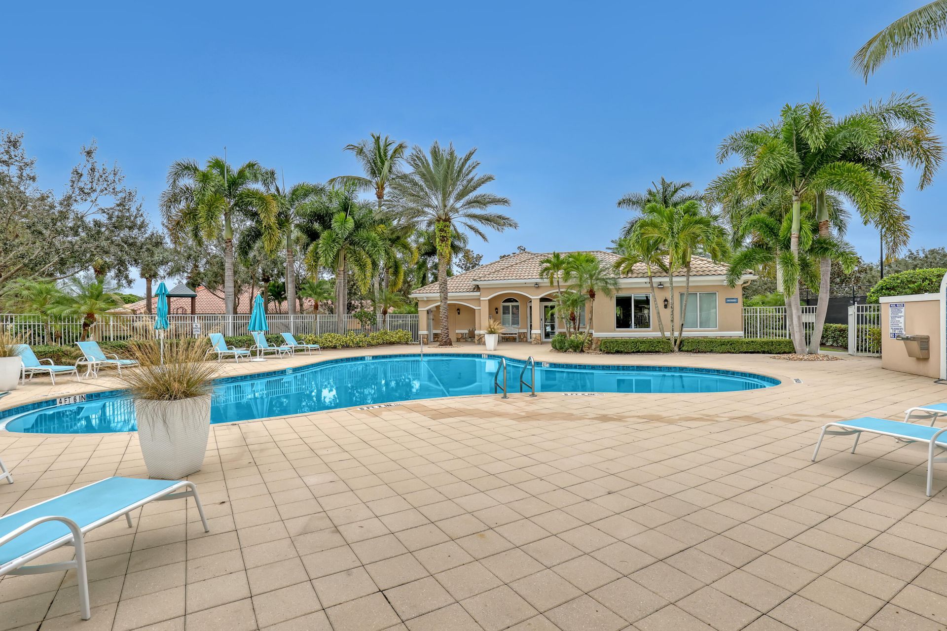5011 Magnolia Bay Circle, Palm Beach Gardens, FL 33418 Photo