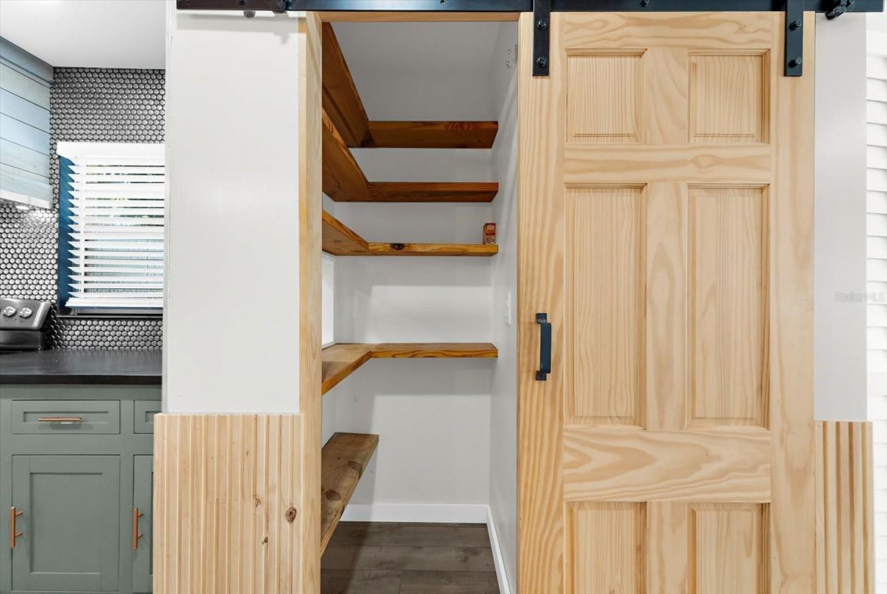 904 66th Avenue W, Bradenton, FL 34207 Photo