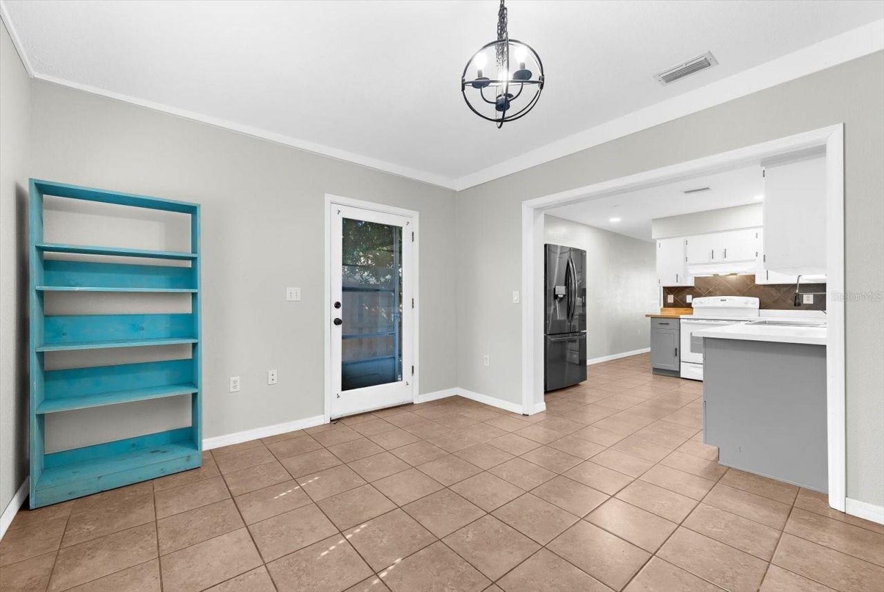 904 66th Avenue W, Bradenton, FL 34207 Photo