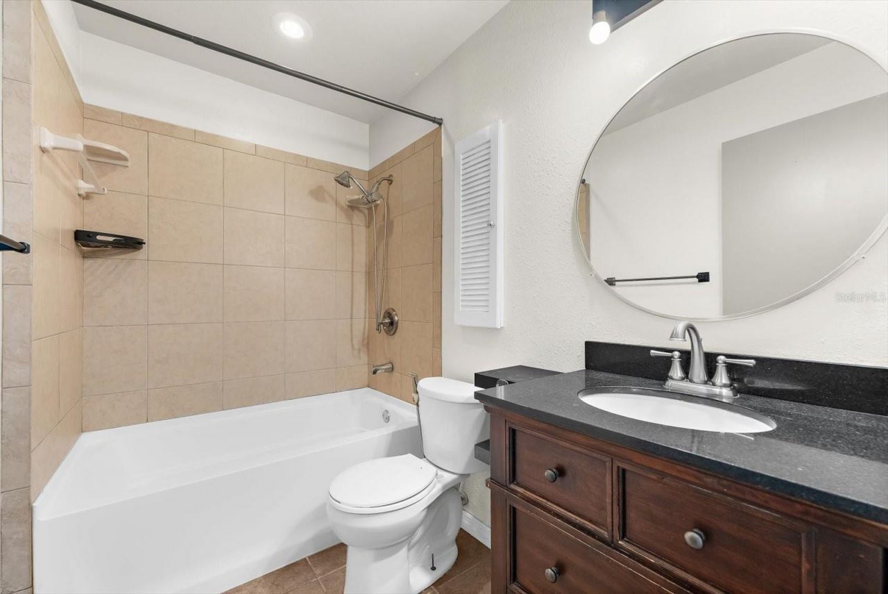 904 66th Avenue W, Bradenton, FL 34207 Photo