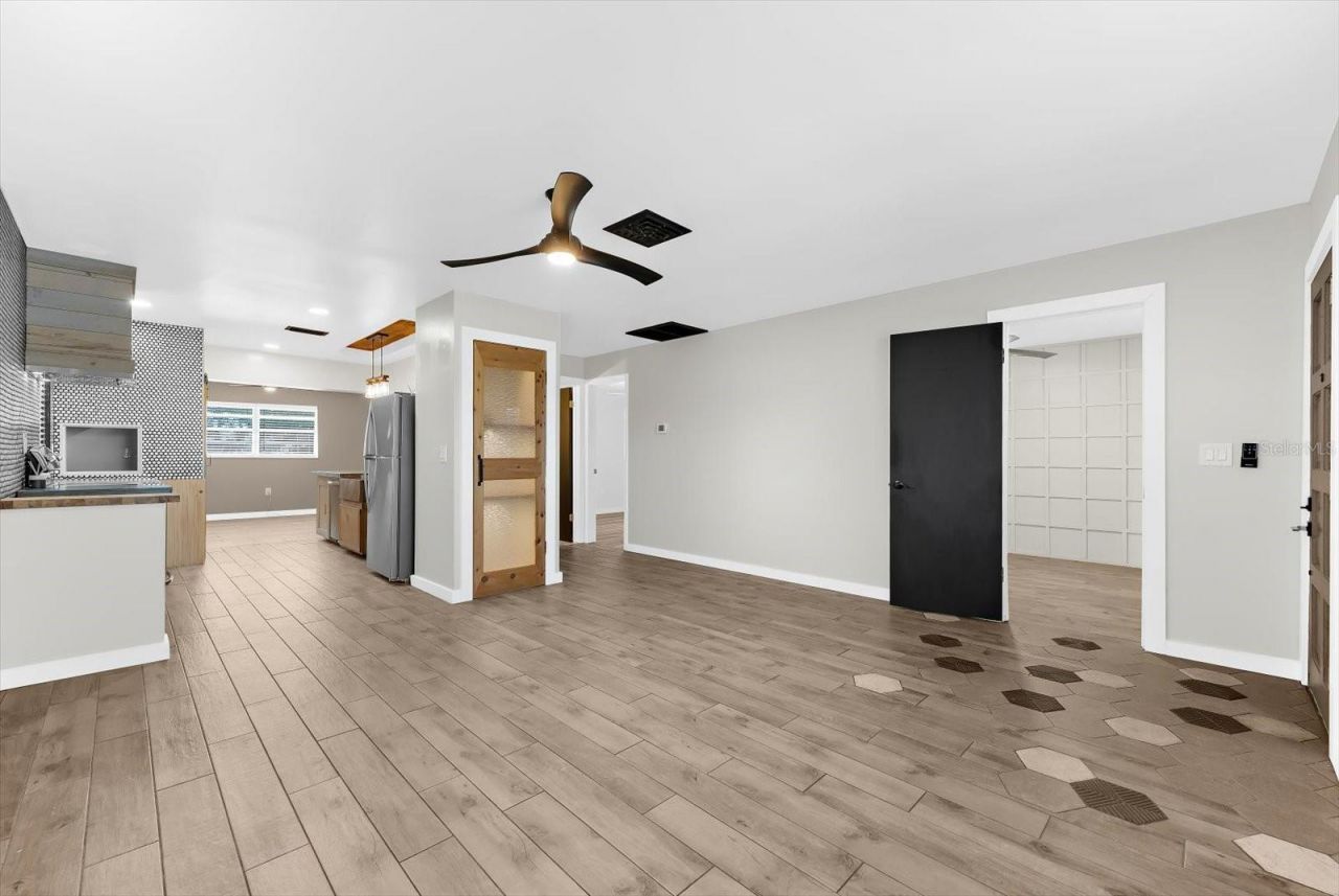 904 66th Avenue W, Bradenton, FL 34207 Photo